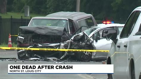 st louis car crashes into house|car crash st louis today.